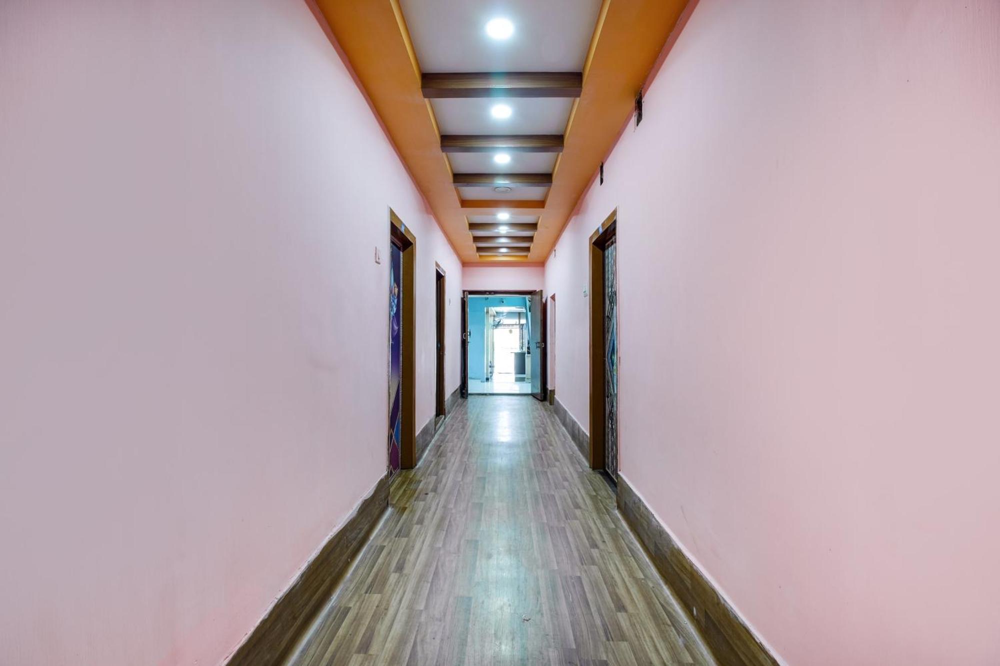Hotel O Sri Krishna Residency Tikkavanipalem Екстериор снимка